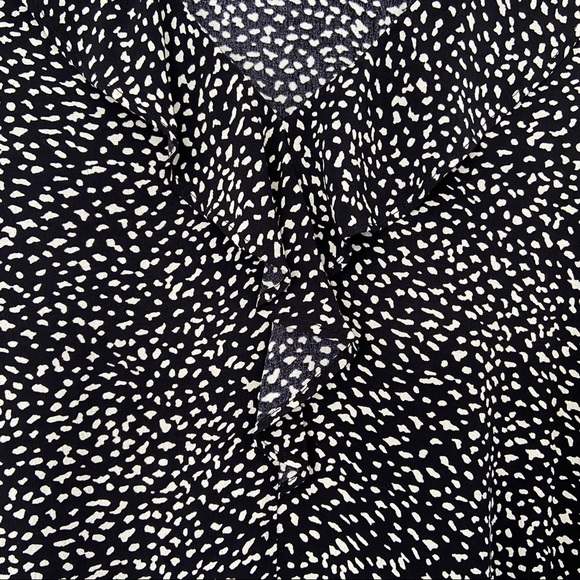 ZARA BLACK/WHITE PRINT PEPLUM TOP/BLOUSE WITH RUFFLE NECK, BELL SLEEVES, XS - Picture 7 of 9